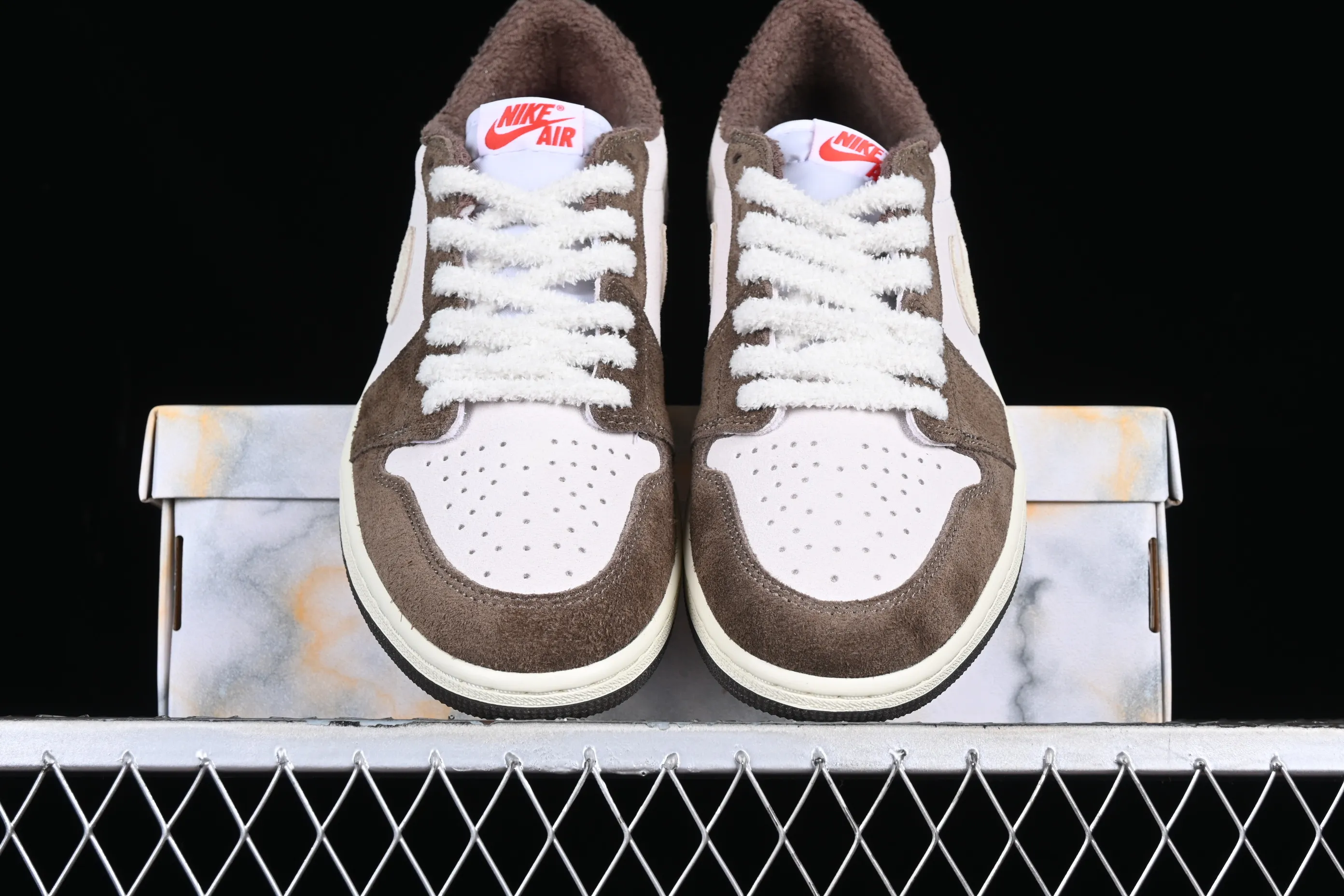 All categories Air Jordan Jordan series basketball shoes Air Jordan 1 Low S2 pure original Air Jordan 1 Low "Year Of The Rabbit" AJ1 Joe 1 Year of the Rabbit limited low-top basketball shoes DV1312-200